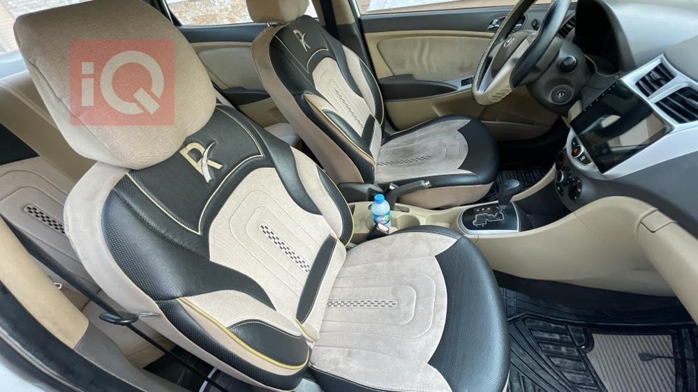 هیوندای ئەکسنت